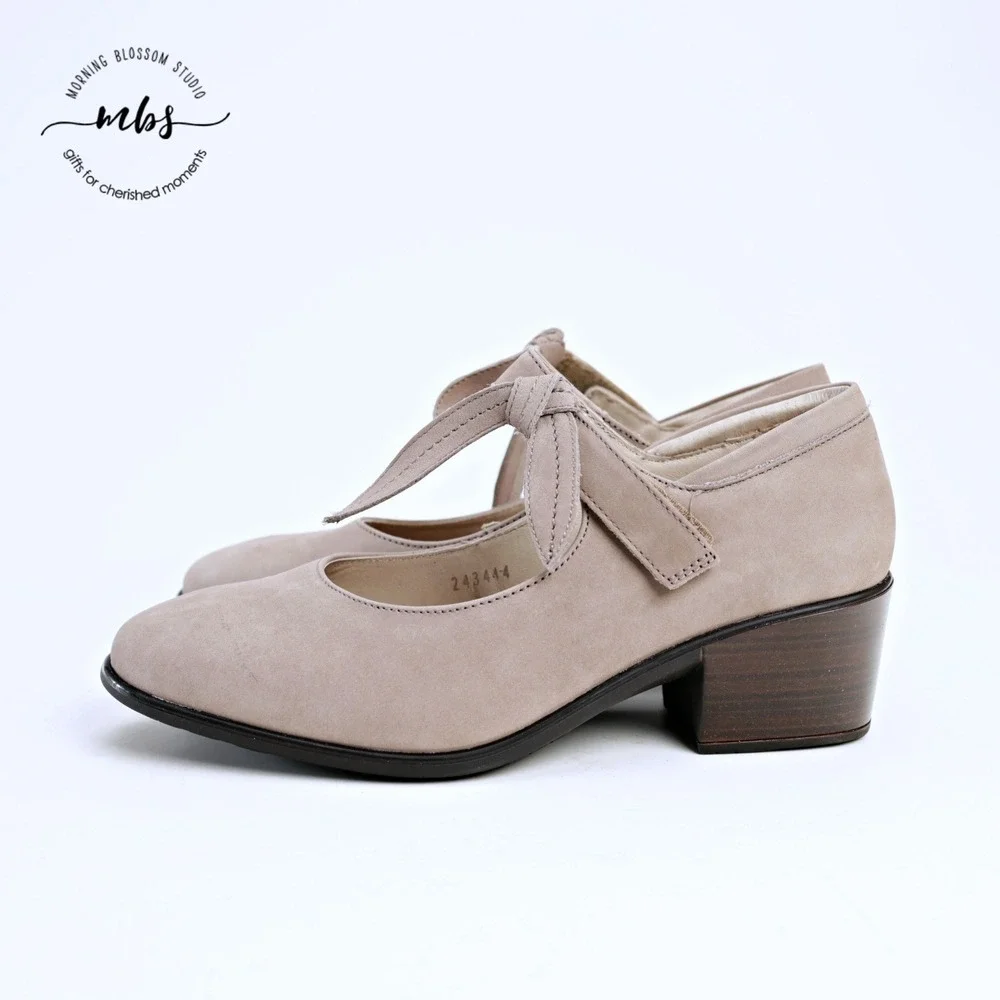 NIB Naot Nobility Mary Jane Crinkle Patent Leather Orthopedic Tan Women‎ 40